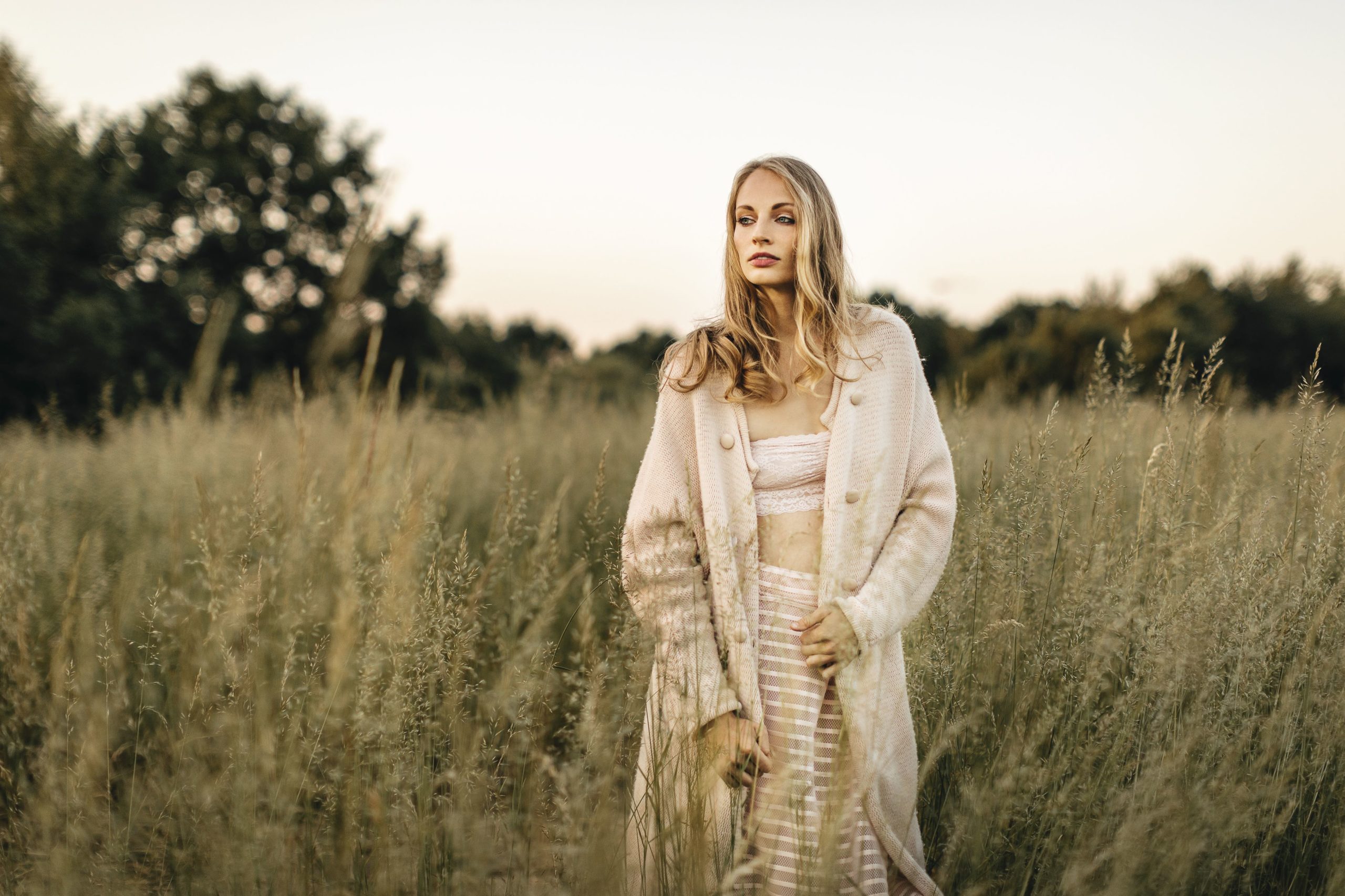concept/ styling/ hair& make-up : uta stabler photography : david pinzer