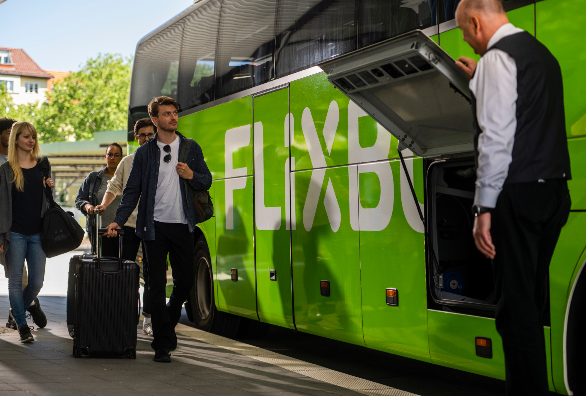 Flixbuskampagne – Client: Flixbus Fotografie: Martin Förster Maske: Uta Stabler